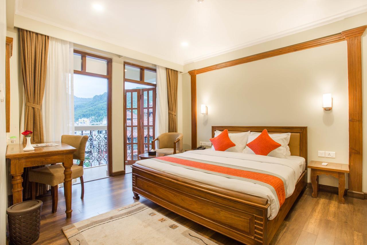 Hotel Portland Pokhara Buitenkant foto